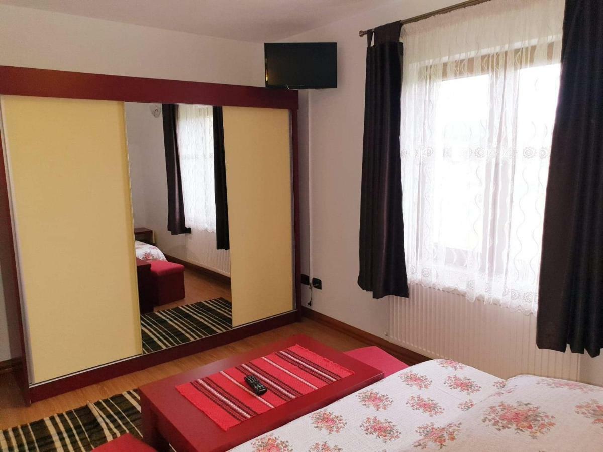 Casa Paty Villa Mînăstirea Humorului Værelse billede